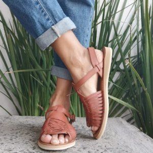 BNWOT Huarache Sandals